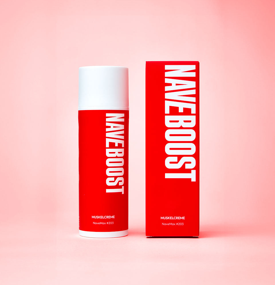 Verpackung der Pre Workout Creme auf einem minimalistischen Hintergrund.